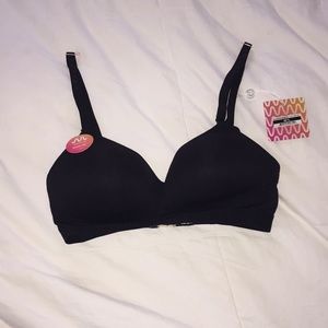 Black nursing bra NWT